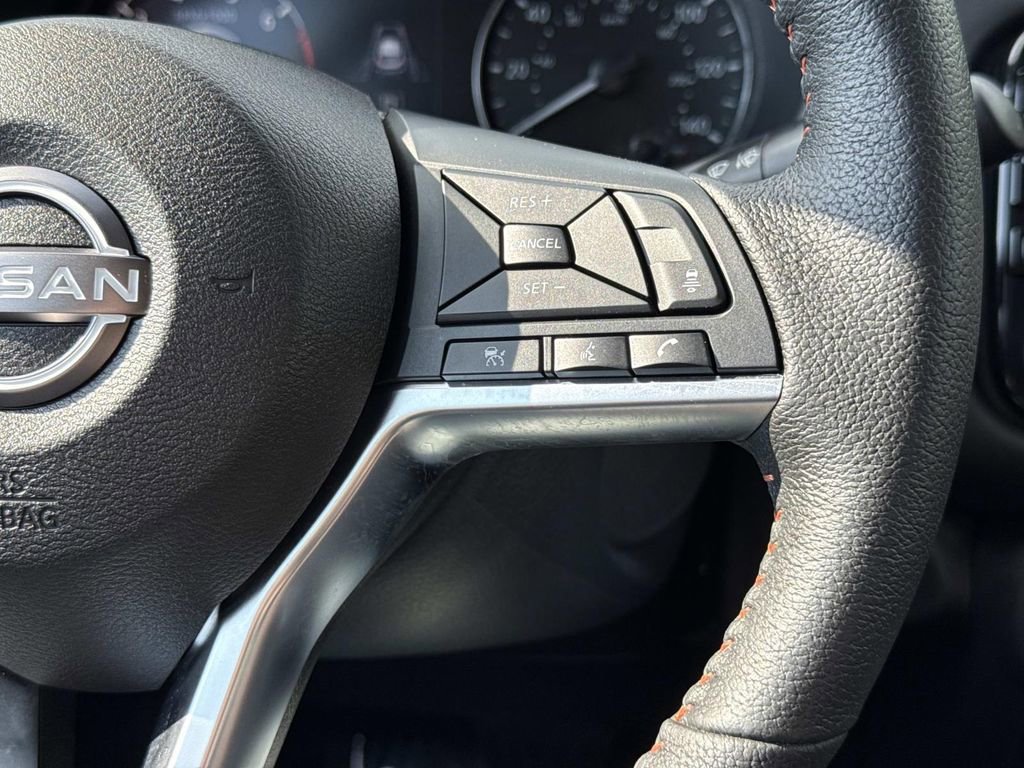 Used 2024 Nissan Kicks SR FWD image 9
