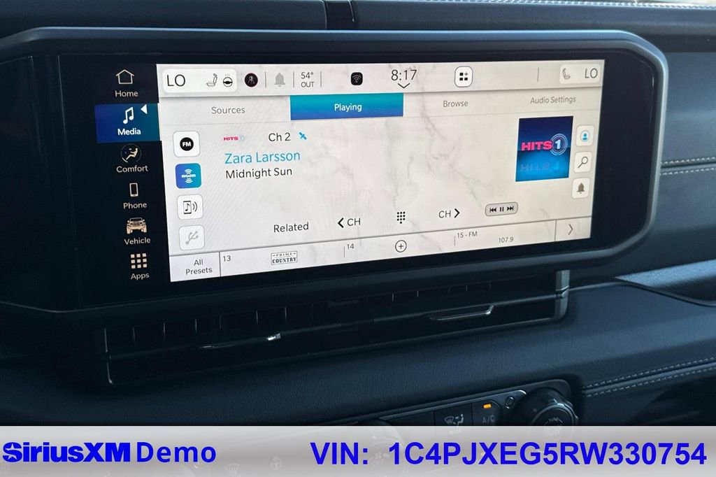 Used 2024 Jeep Wrangler Sahara image 34