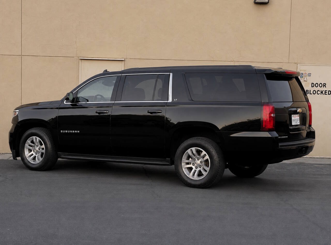 Used 2020 Chevrolet Suburban LT AWD/4WD image 5