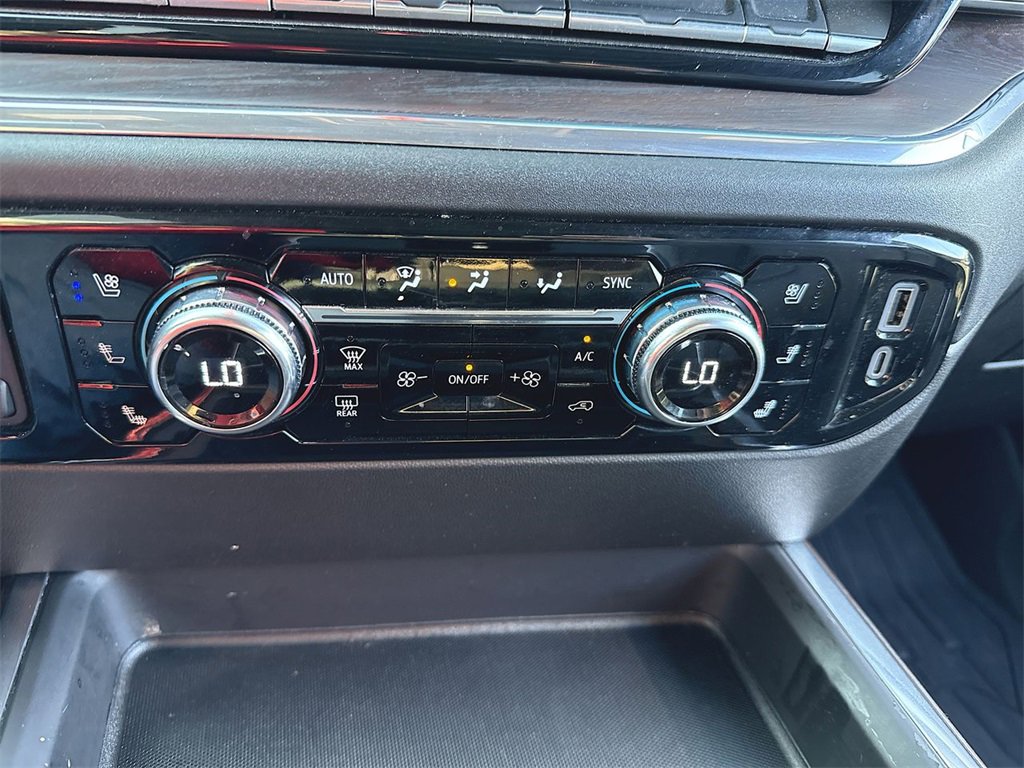 Used 2025 GMC Sierra 2500 SLT w/ SLT Premium Package image 19