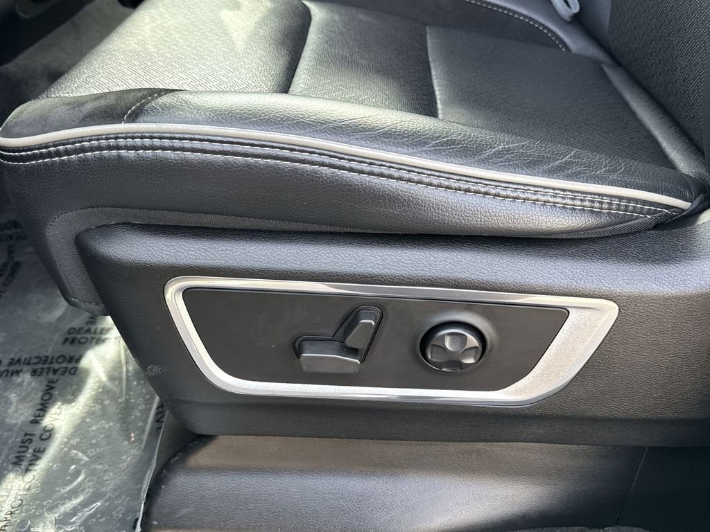 Used 2021 RAM 1500 Laramie image 13