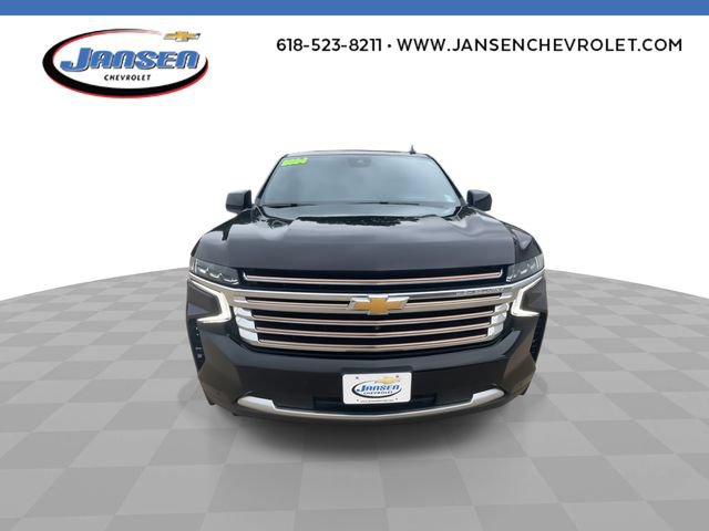 Used 2024 Chevrolet Tahoe High Country AWD/4WD image 3