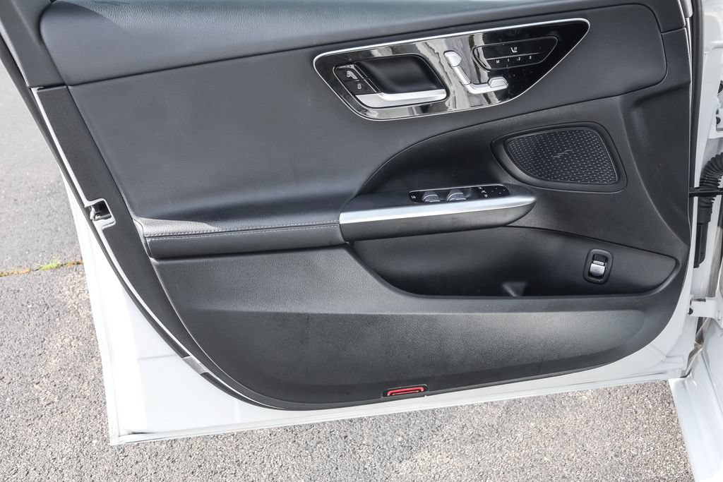 Used 2023 Mercedes-Benz C 300 4MATIC Sedan image 25
