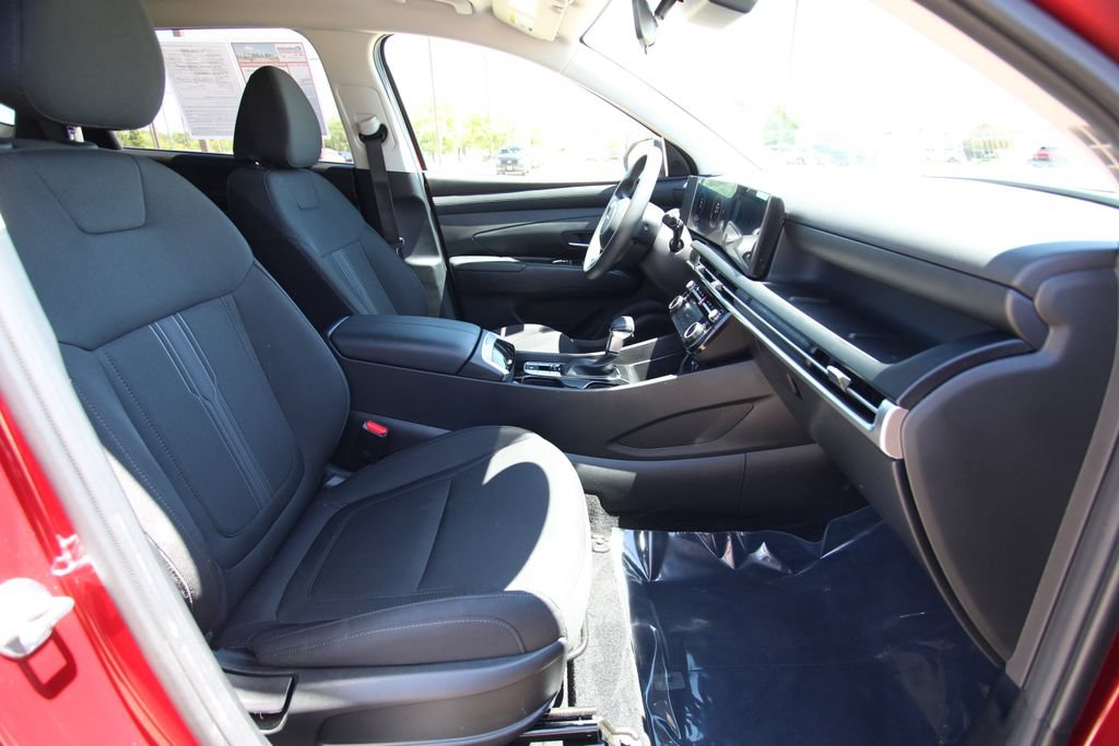 Used 2025 Hyundai Tucson SEL AWD/4WD image 8