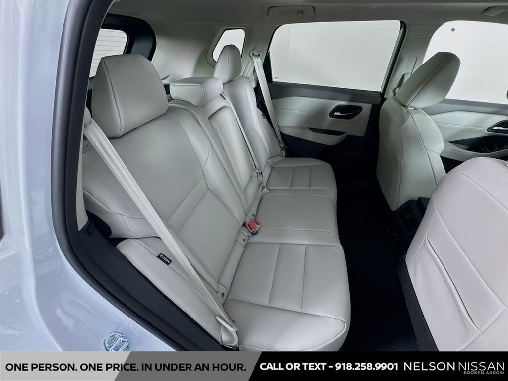 New 2026 Nissan Rogue SV FWD image 27