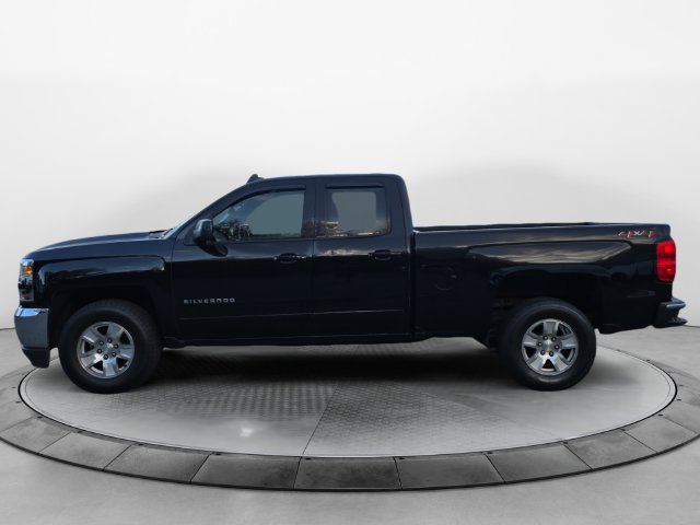 Used 2018 Chevrolet Silverado 1500 LT w/ All Star Edition AWD/4WD image 2