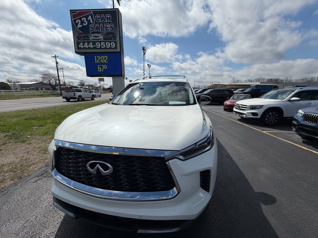 Used 2024 INFINITI QX60 Sensory w/ Vision Package image 8