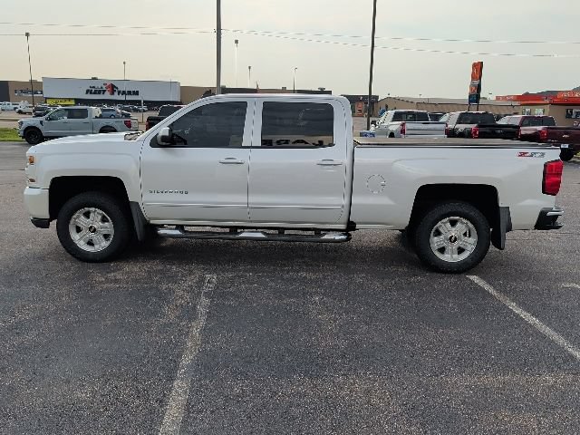 Used 2017 Chevrolet Silverado 1500 LT w/ All Star Edition AWD/4WD image 4