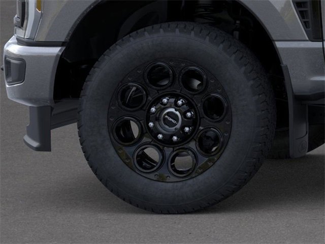 New 2026 Ford F250 Lariat w/ Black Appearance Package image 19