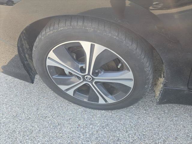 Used 2020 Nissan Leaf SV w/ SV Technology Package FWD image 11