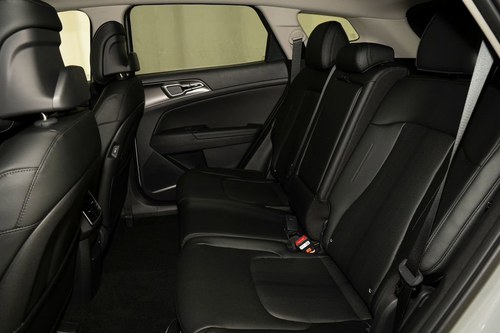 New 2026 Kia Sportage EX FWD image 10