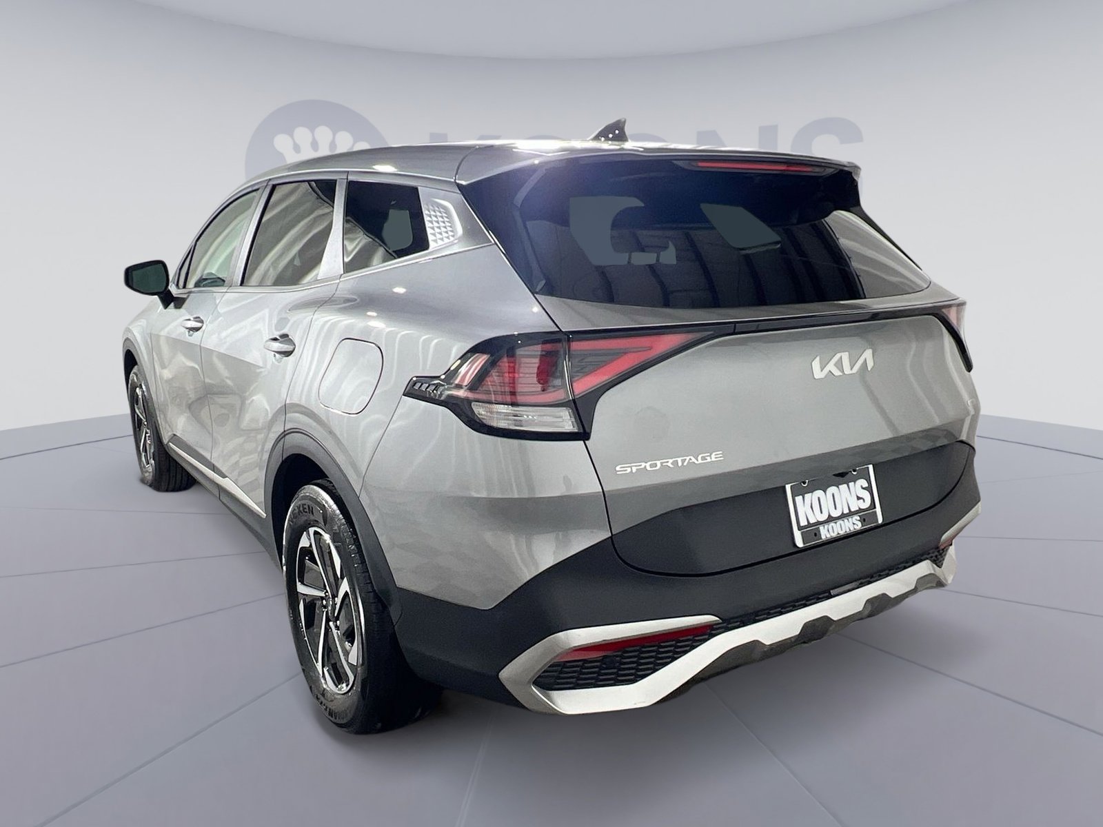 Used 2023 Kia Sportage LX image 4