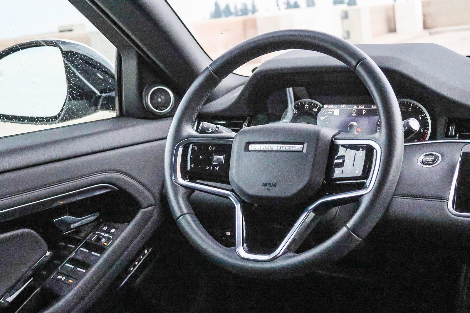 Certified 2023 Land Rover Range Rover Evoque SE image 25