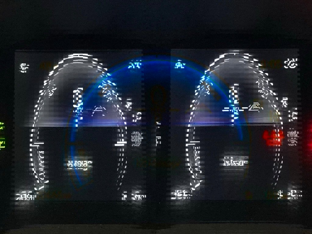 Certified 2025 Toyota Camry LE image 15