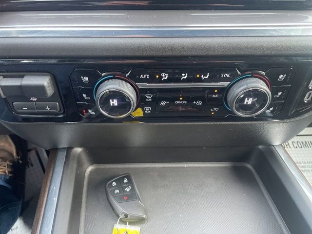 Used 2024 Chevrolet Silverado 3500 High Country w/ Technology Package image 22