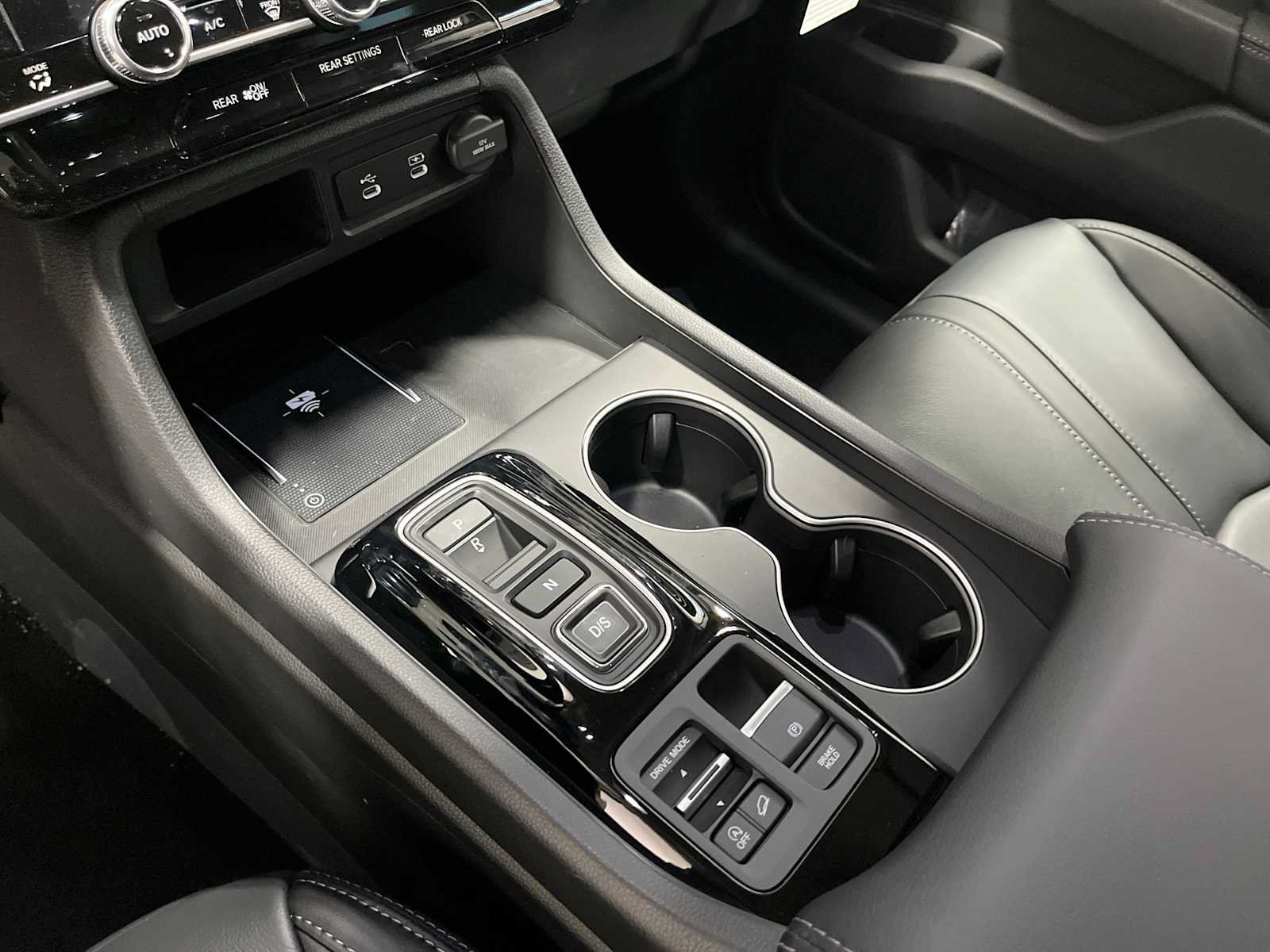 New 2026 Honda Pilot Touring image 23