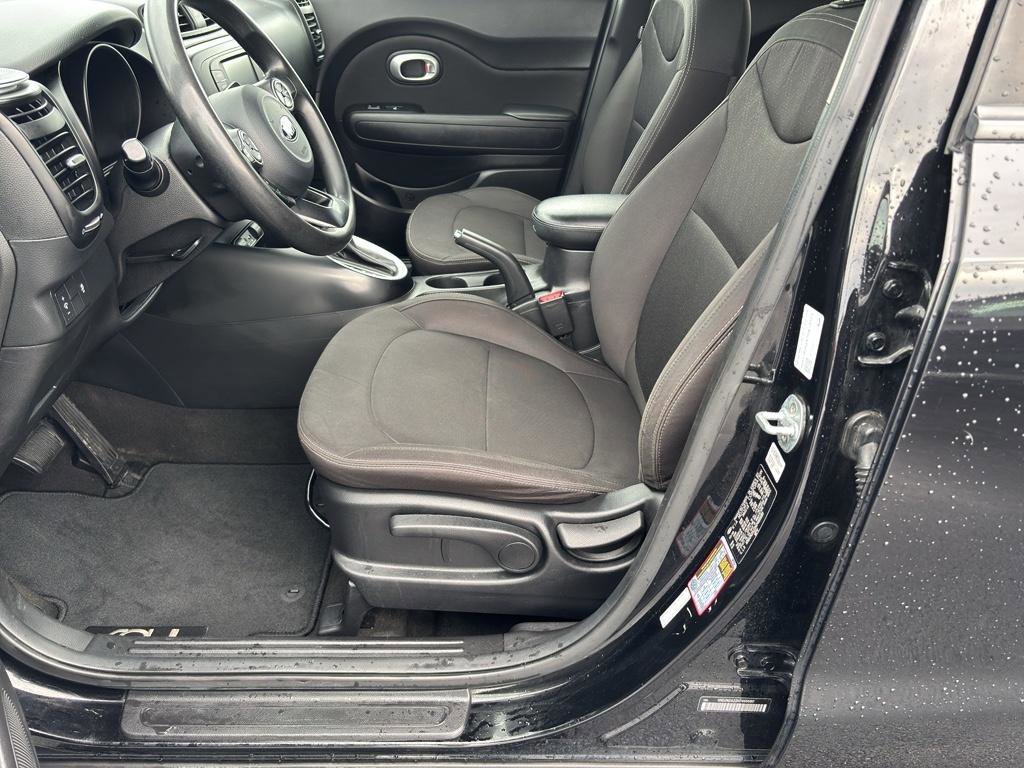 Used 2017 Kia Soul w/ Convenience Package image 14