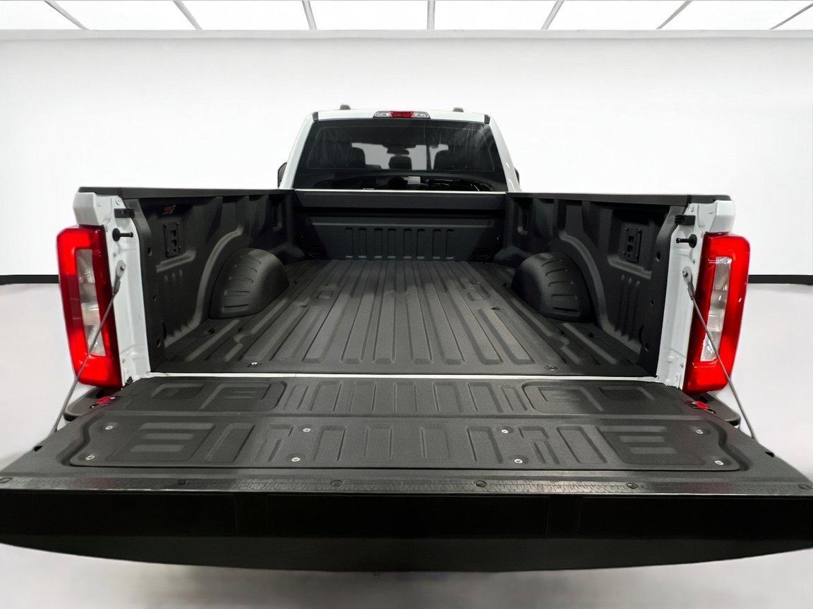 Used 2024 Ford F250 XL w/ XL Chrome Package RWD image 17