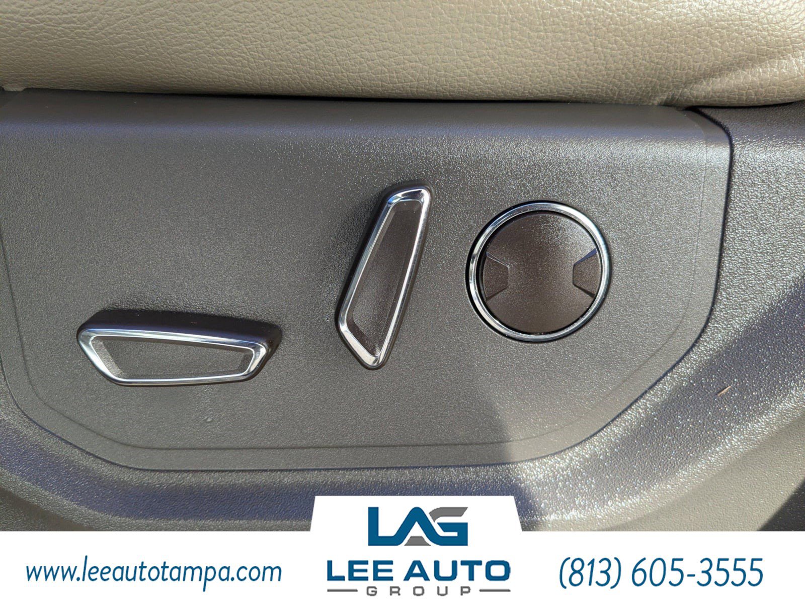 Used 2020 Ford Expedition Limited image 22