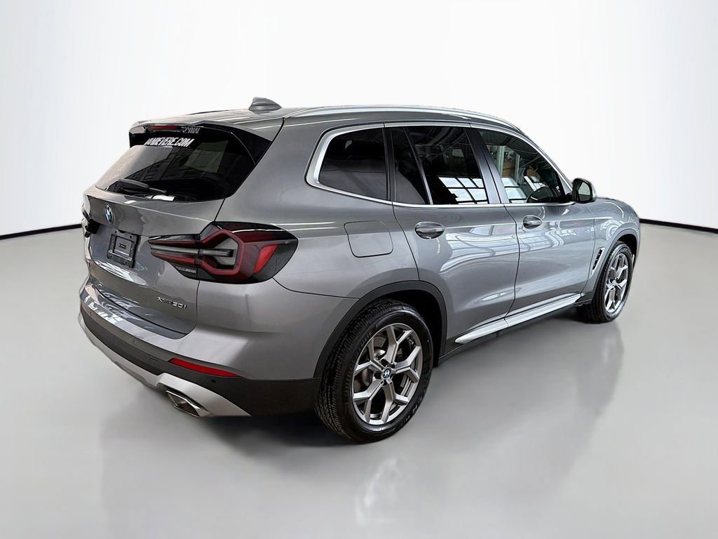 Used 2024 BMW X3 xDrive30i image 7