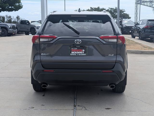 Used 2025 Toyota RAV4 XLE w/ Convenience Package FWD image 8