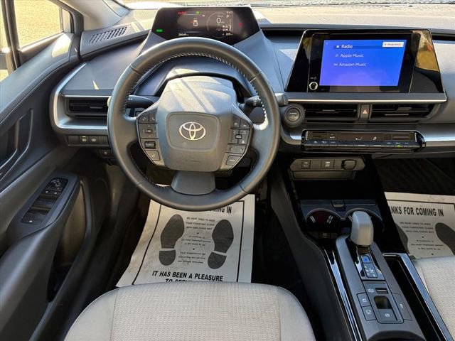 Used 2023 Toyota Prius LE image 20