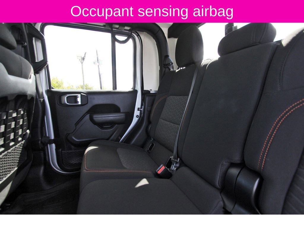 Used 2022 Jeep Gladiator Mojave w/ Cold Weather Group image 12