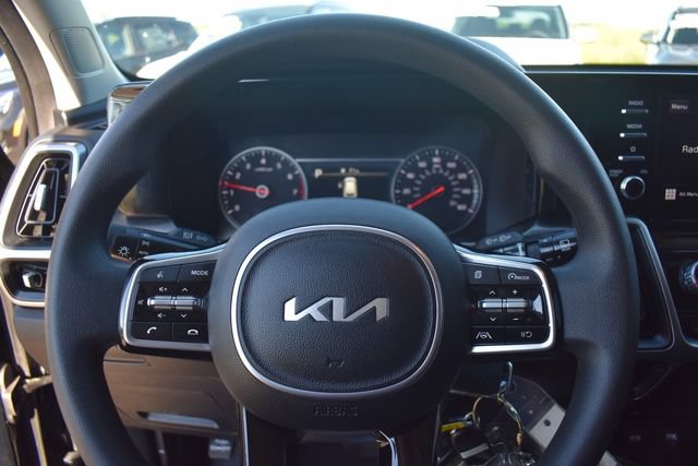Certified 2023 Kia Sorento LX AWD/4WD image 27