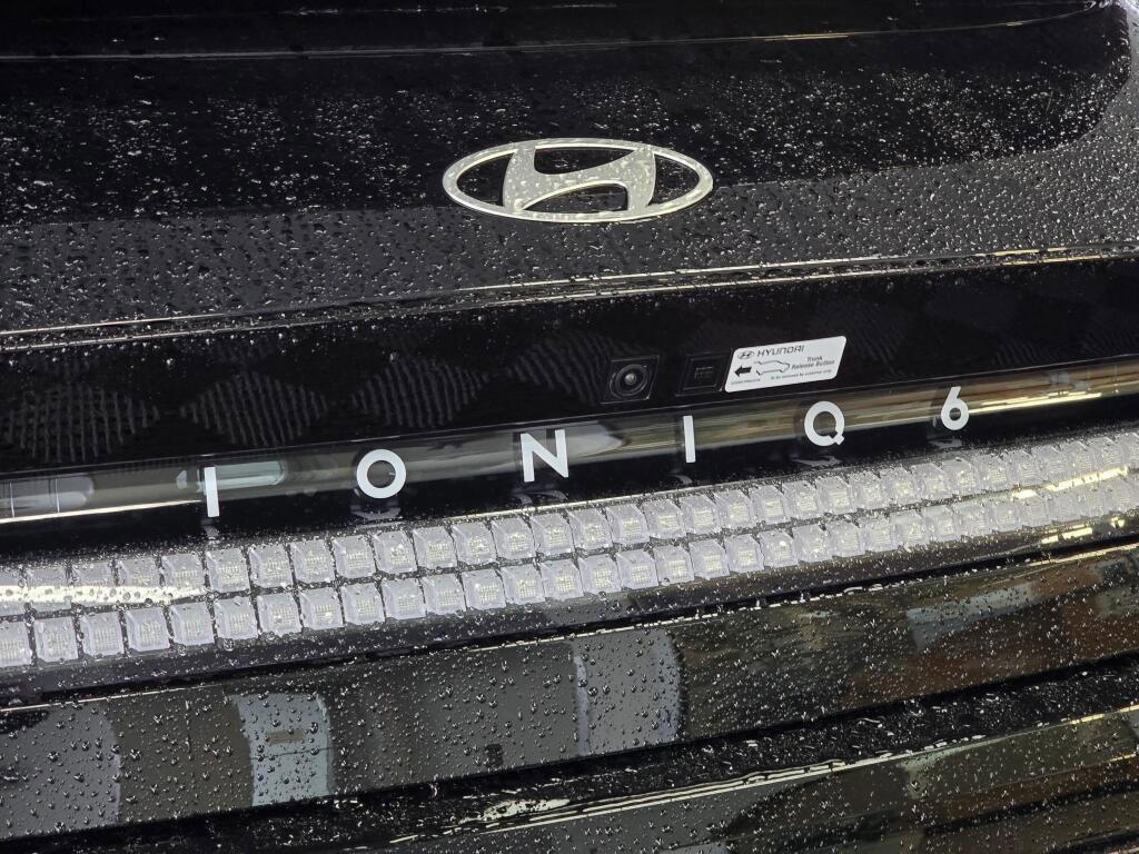 New 2025 Hyundai Ioniq 6 SEL image 14