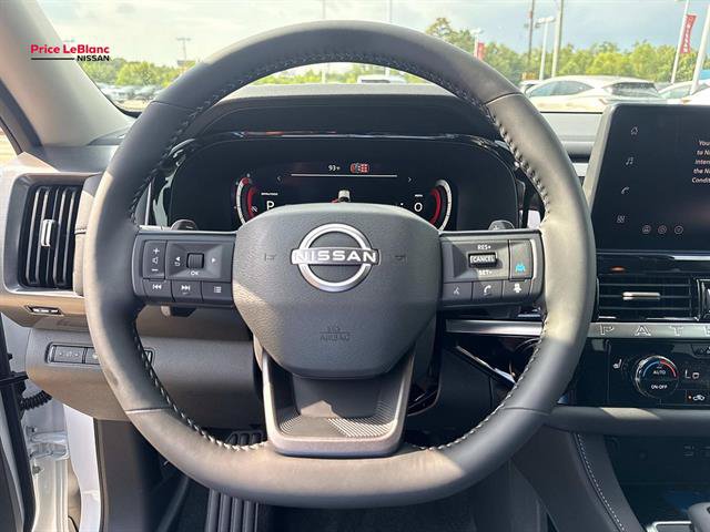 New 2026 Nissan Pathfinder SL FWD image 15