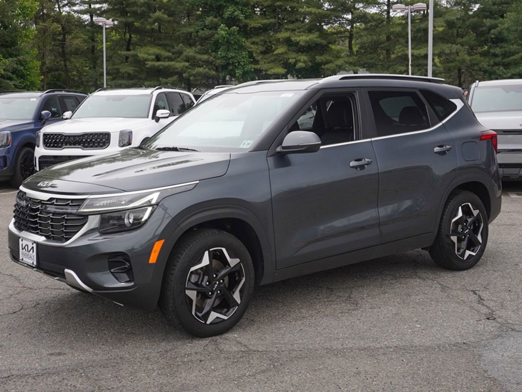 Used 2024 Kia Seltos EX AWD/4WD image 8