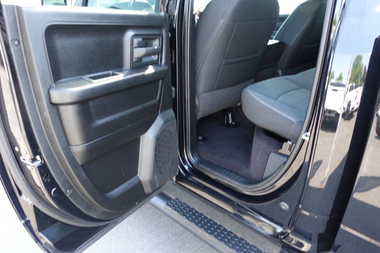 Used 2022 RAM 1500 Express w/ Wheel & Sound Group AWD/4WD image 21