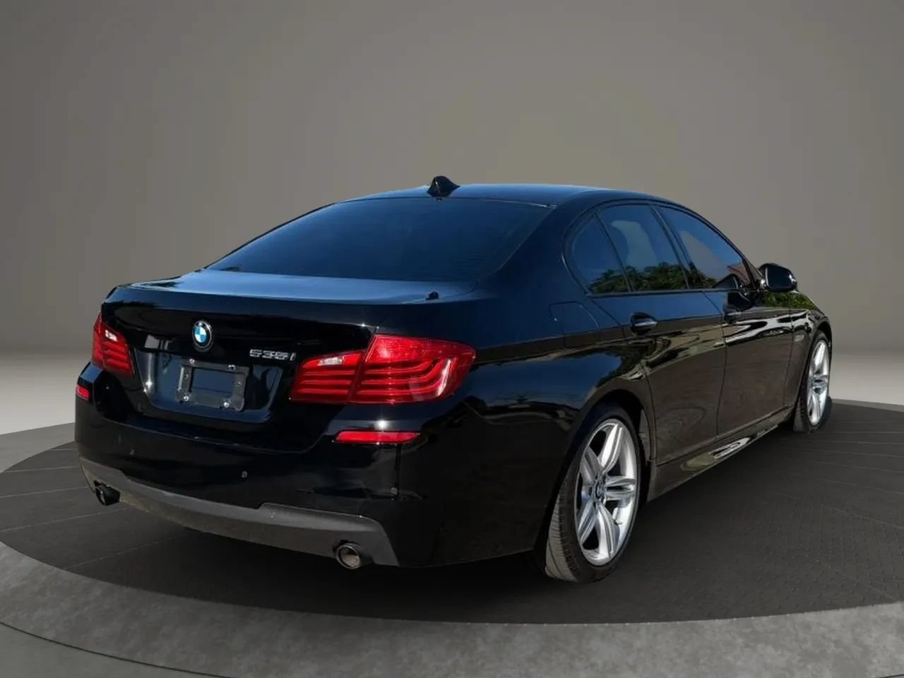 Used 2016 BMW 535i Sedan RWD image 6