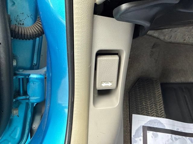 Used 2011 Honda Insight image 26