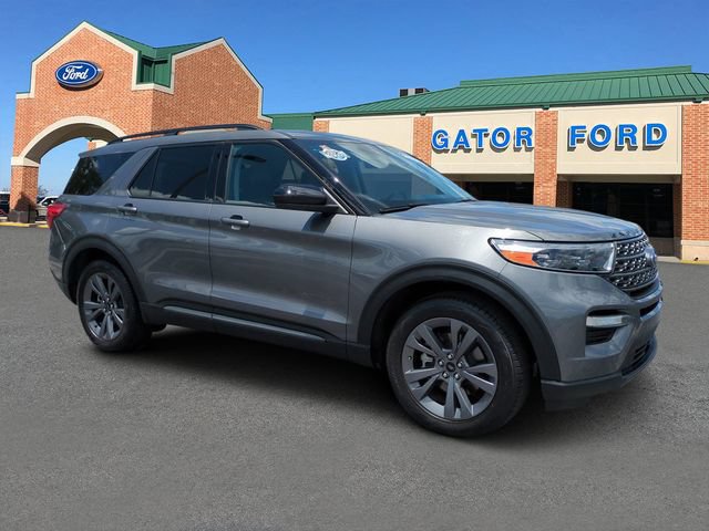 Certified 2023 Ford Explorer XLT w/ Equipment Group 202A RWD image 42