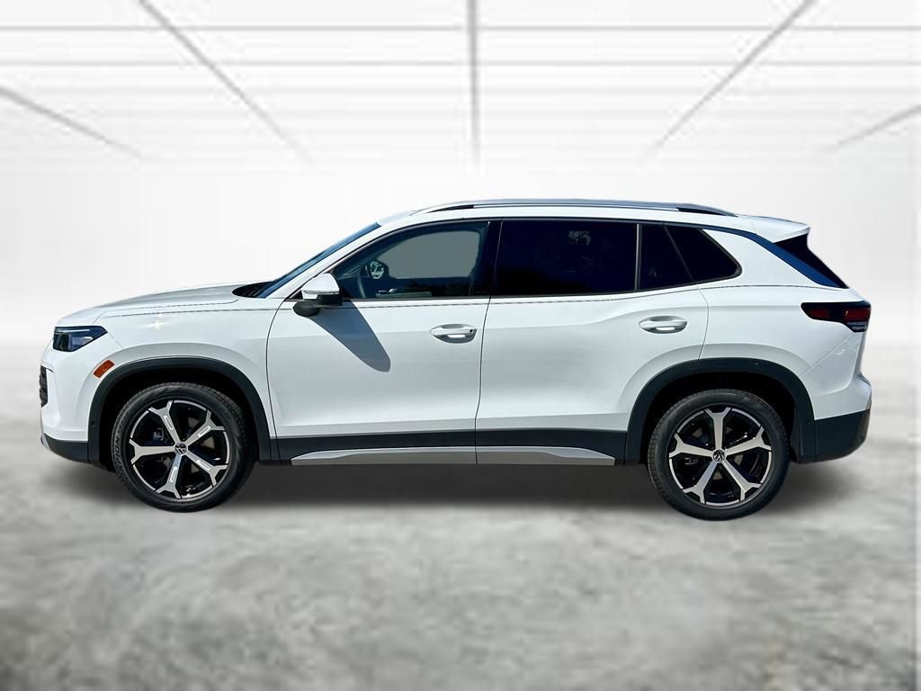 New 2026 Volkswagen Tiguan SE FWD image 8