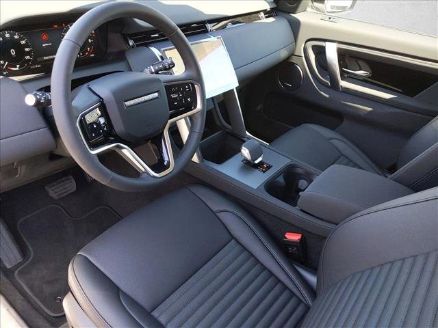 Used 2025 Land Rover Discovery Sport S image 3