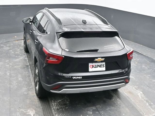 Used 2025 Chevrolet Trax LT image 41