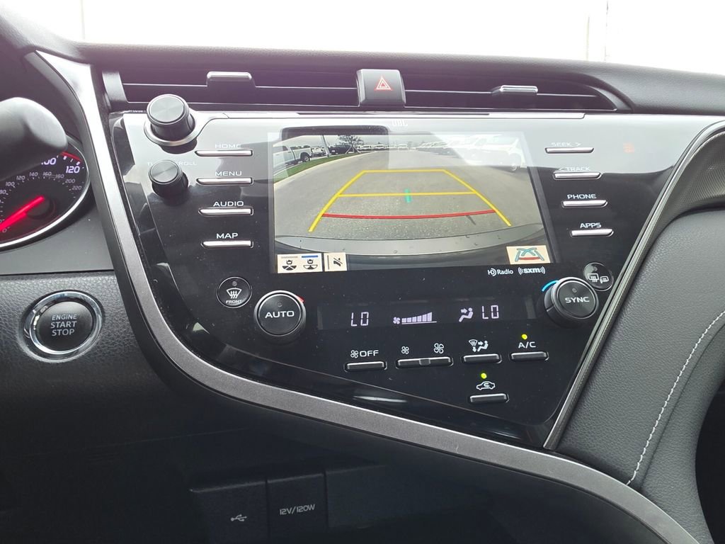 Used 2020 Toyota Camry XSE FWD image 30