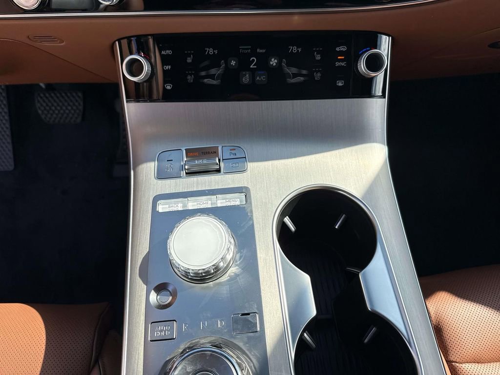 New 2026 Genesis GV70 2.5T Advanced image 28