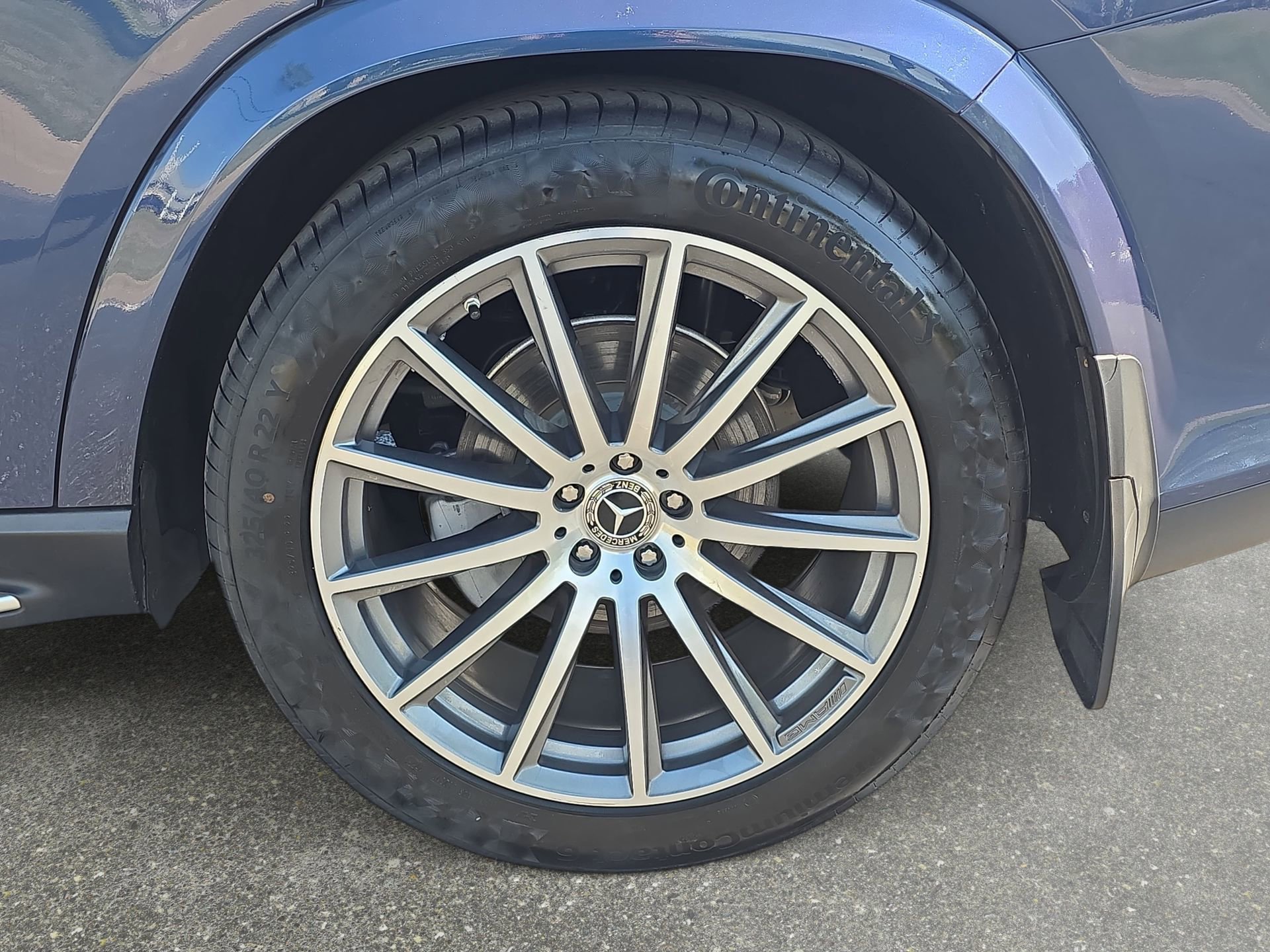 Used 2024 Mercedes-Benz GLS 580 4MATIC image 32