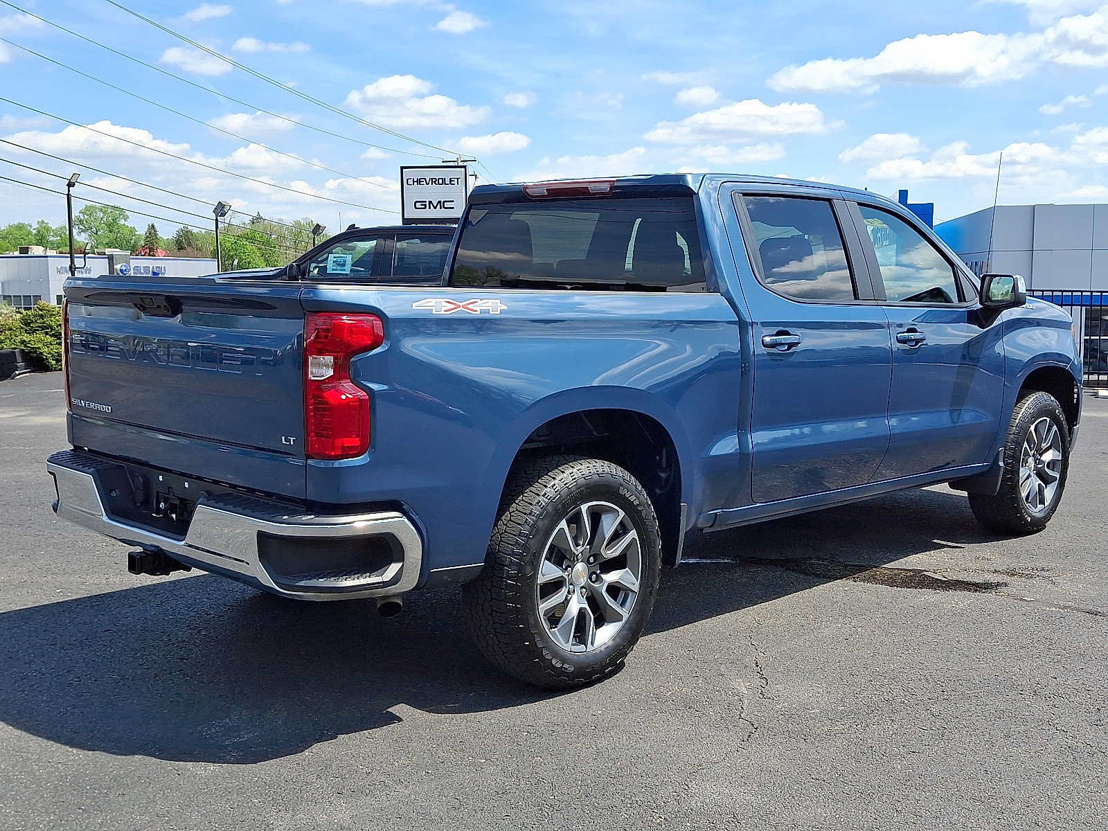 Used 2024 Chevrolet Silverado 1500 LT AWD/4WD image 6