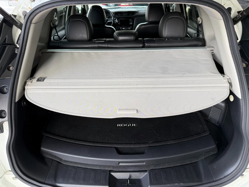 Used 2018 Nissan Rogue SL image 39