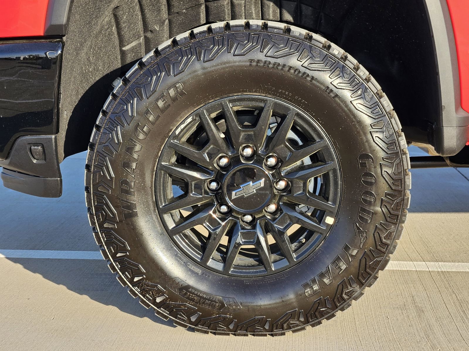 New 2026 Chevrolet Silverado 2500 ZR2 AWD/4WD image 13