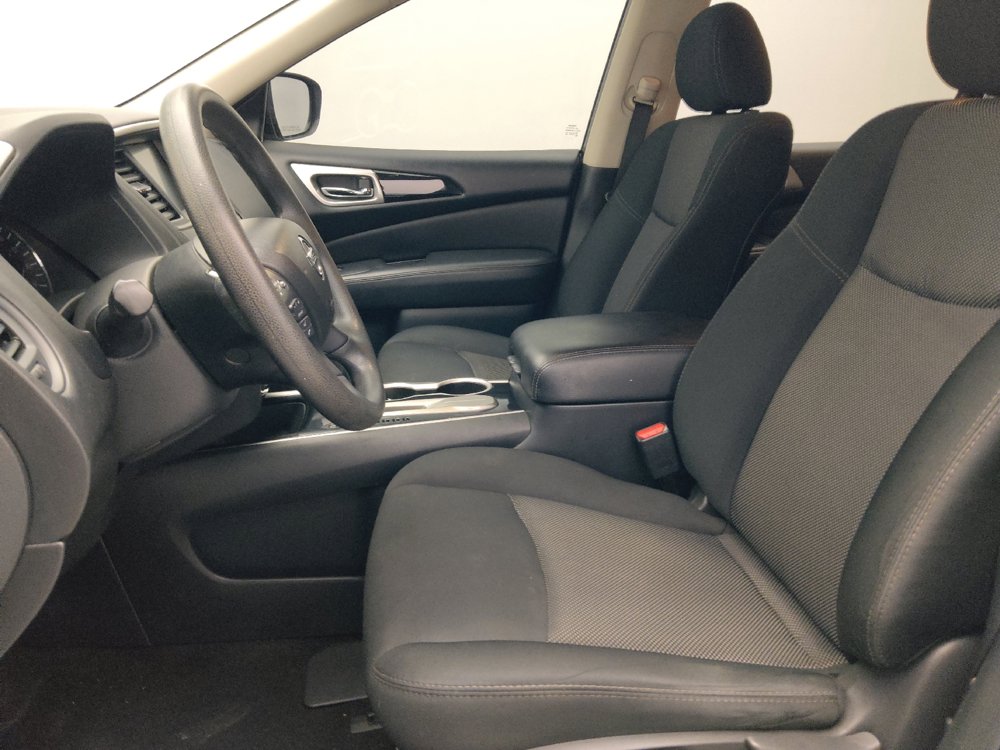 Used 2019 Nissan Pathfinder S FWD image 17