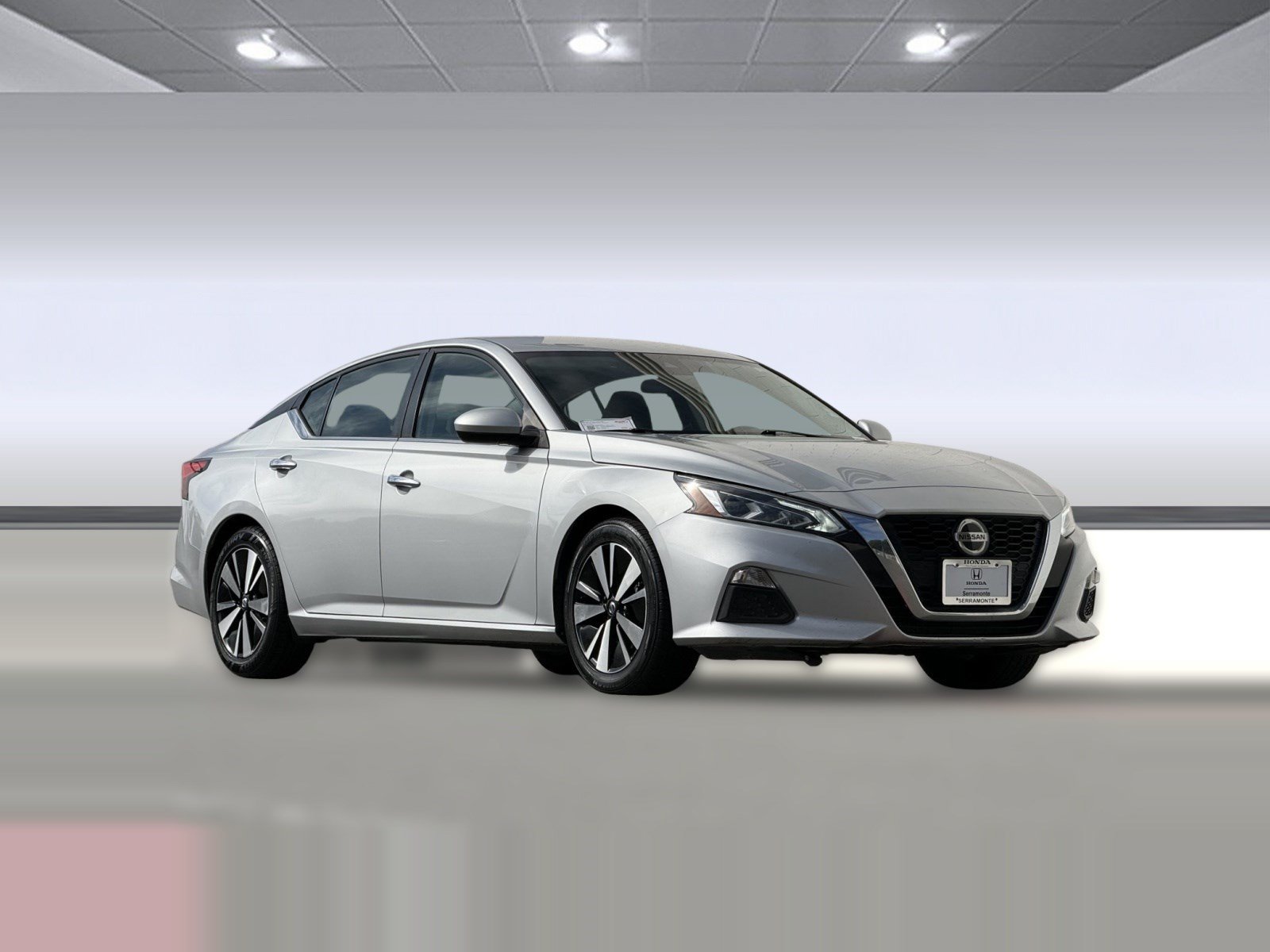 Used 2022 Nissan Altima 2.5 SV FWD image 6