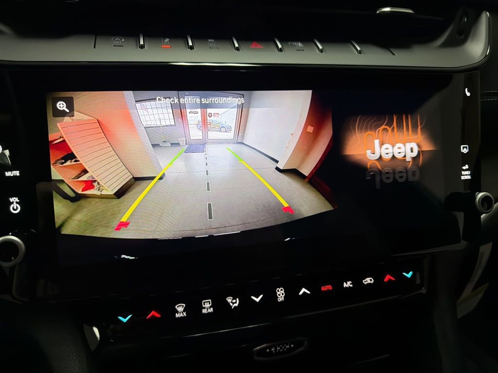 New 2026 Jeep Grand Cherokee Limited w/ Trailer Tow Package image 17