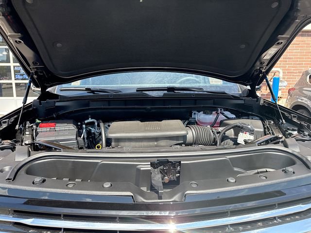 New 2025 Chevrolet Suburban Premier image 33