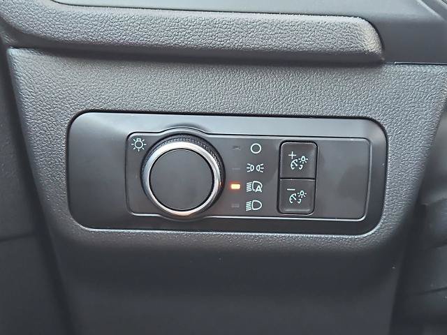 Used 2025 Ford Escape Active AWD/4WD image 17