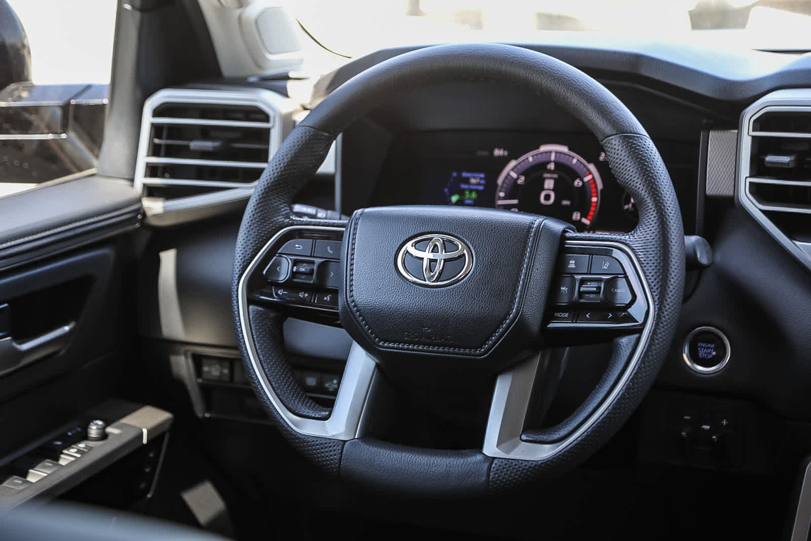 Used 2024 Toyota Tundra Limited AWD/4WD image 15